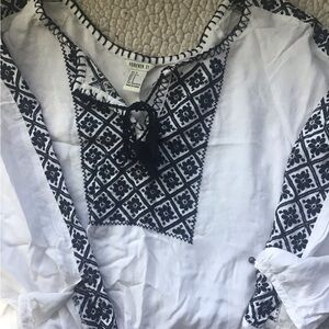 Forever 21 Black and White Patterned Blouse